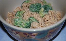 Quick Pasta Alfredo with&nbsp;Broccoli