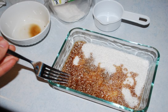 Mix coconut and marinade together.